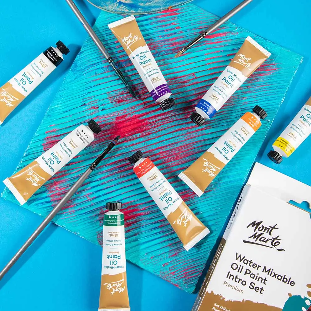 Mont-Marte-Mixable-Oil-Paint-Intro-Set-Premium-8pc-MPOW8181_Lifestyle.webp